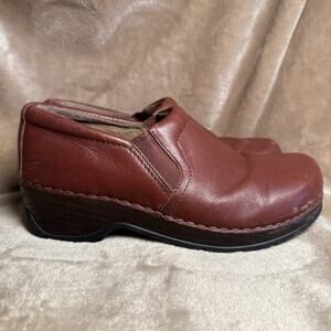 Klogs Reddish Brown Leather Clogs Shoes Slip Resistant Professional Womens Sz 7M